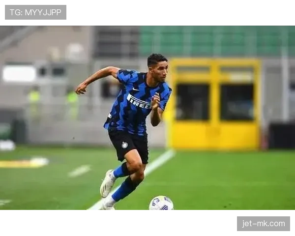 阿什拉夫远射震慑防线，新锋芒点闪耀赛场