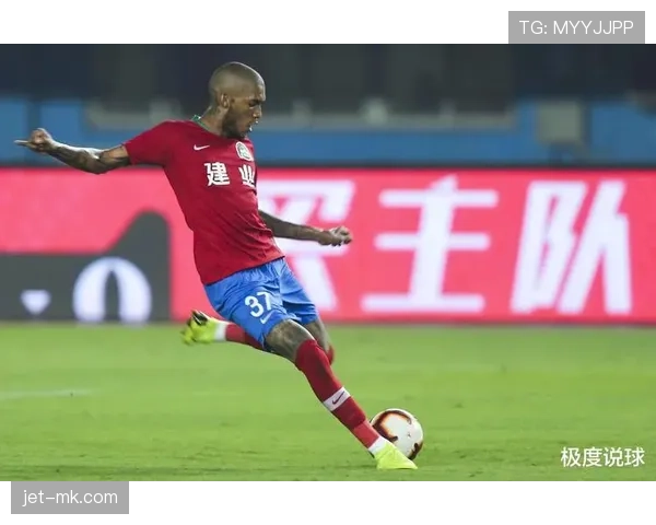 滕哈赫防守体系持续进化,打造坚不可摧的钢铁防线 滕哈赫防守体系持续进化,打造坚不可摧的钢铁防线