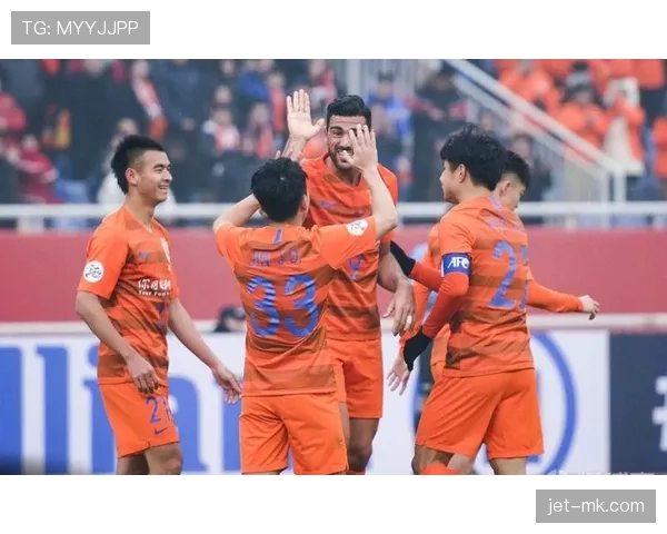 越南队主场迎战强敌,河内热情助球队状态回暖 越南队主场迎战强敌,河内热情助球队状态回暖